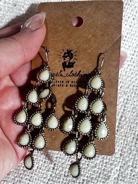 Chandelier Drop Earrings with Cream Teardrop Stones